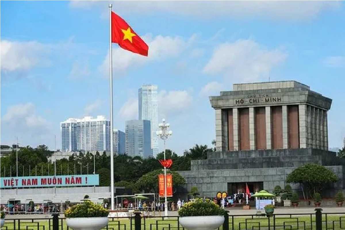 Ho Chi Minh Mausoleum Ba Dinh Square Crowd Crowds gathered in Ba Dinh Square near the Ho Chi Minh Mausoleum