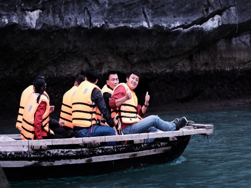 Bamboo boat ride in Vung Vieng Fishing Village