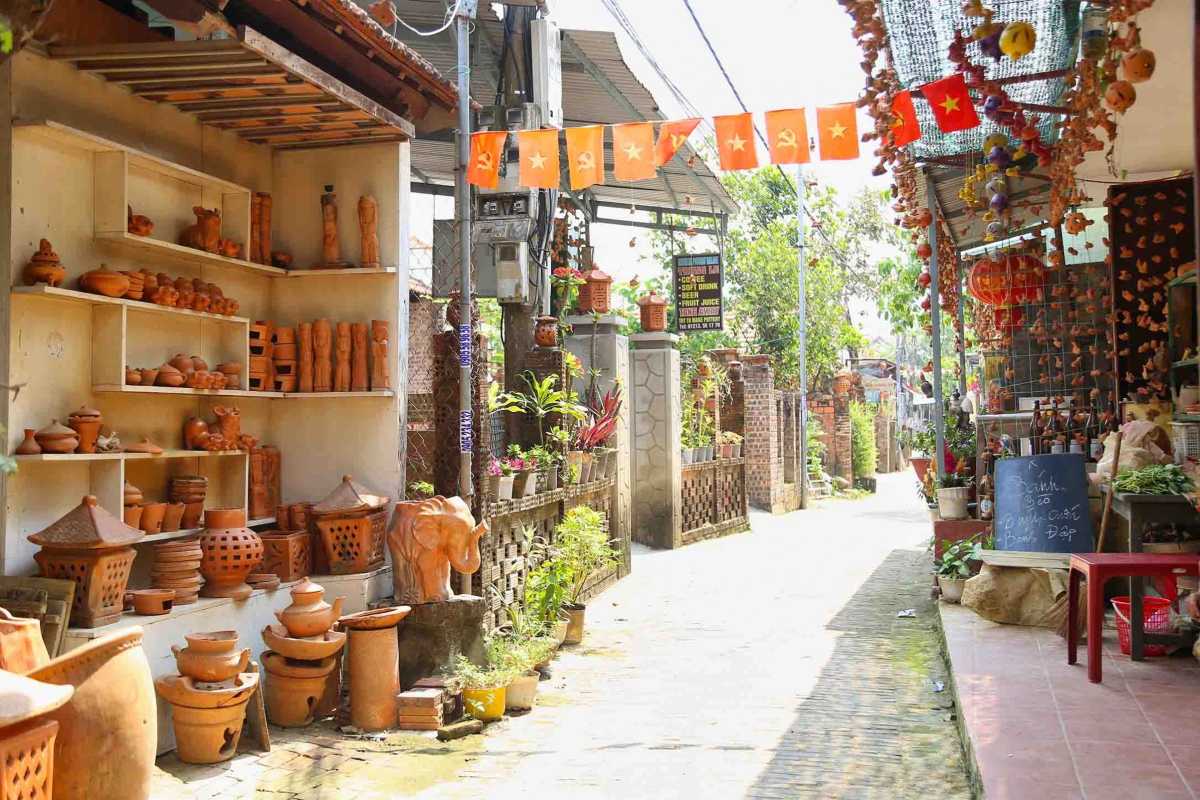 Display of Traditional Pottery Products at Thanh Ha Village Various handmade pottery products displayed for sale in Thanh Ha Pottery Village, Hoi An