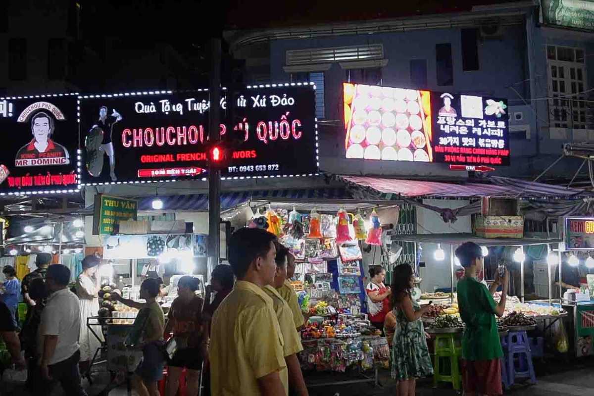 Duong Dong Night Market food stalls and vendors Diverse food stalls offering local dishes and snacks at Duong Dong Night Market Phu Quoc