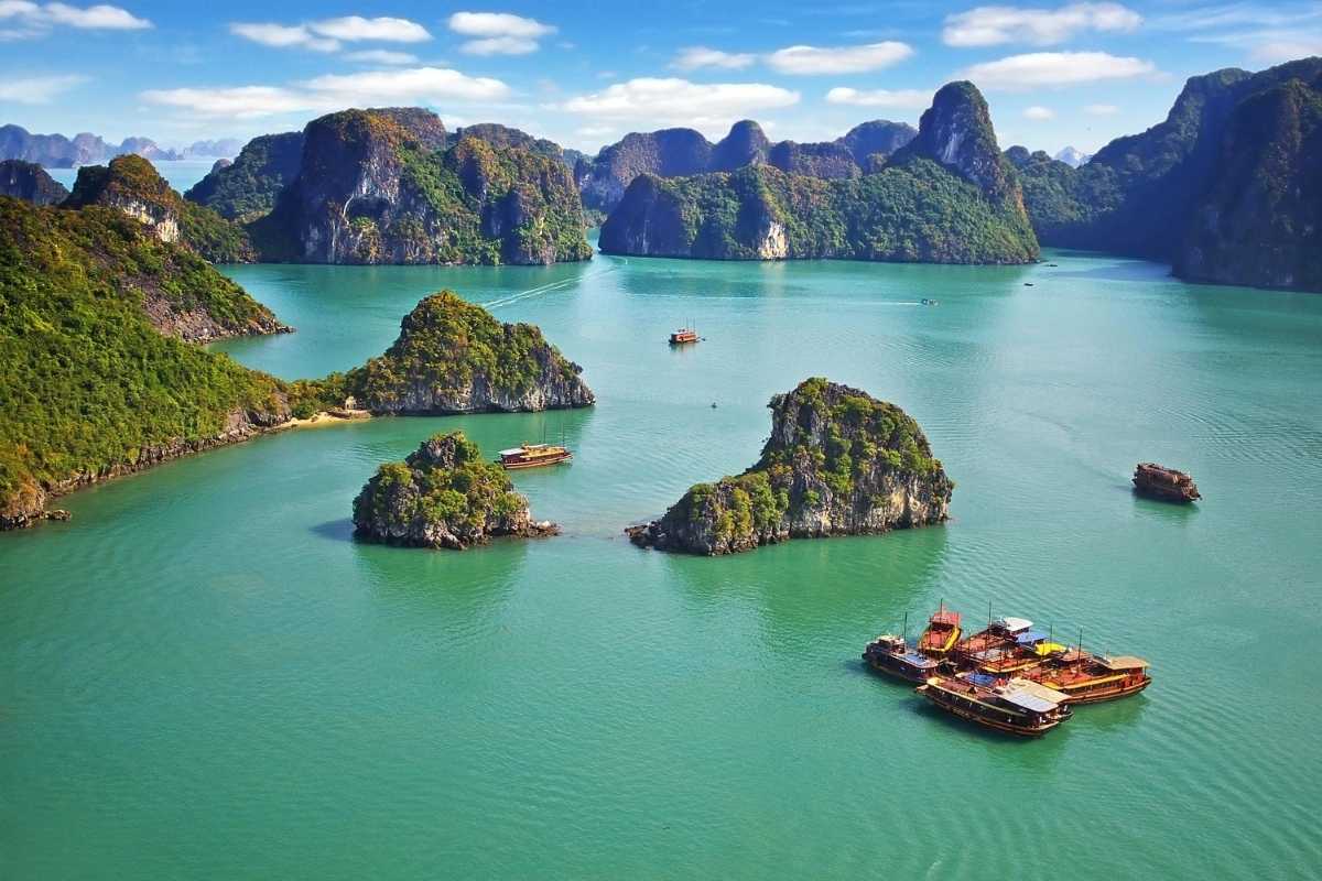 Fairy Lake Halong Bay aerial view of islands and turquoise sea Fairy Lake Halong Bay aerial view showcasing islands surrounded by turquoise sea, highlighting its breathtaking natural beauty