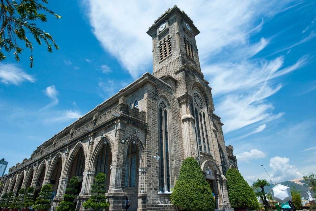 Stone Church Nha Trang Cathedral Garden Scene Garden and statue area at Stone Church Nha Trang Cathedral with flowers and sculptures