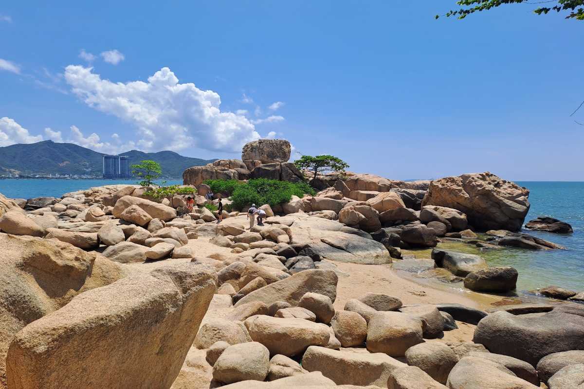 Granite rock formations at Hon Chong Promontory Nha Trang Close-up view of large granite rocks at Hon Chong Promontory in Nha Trang