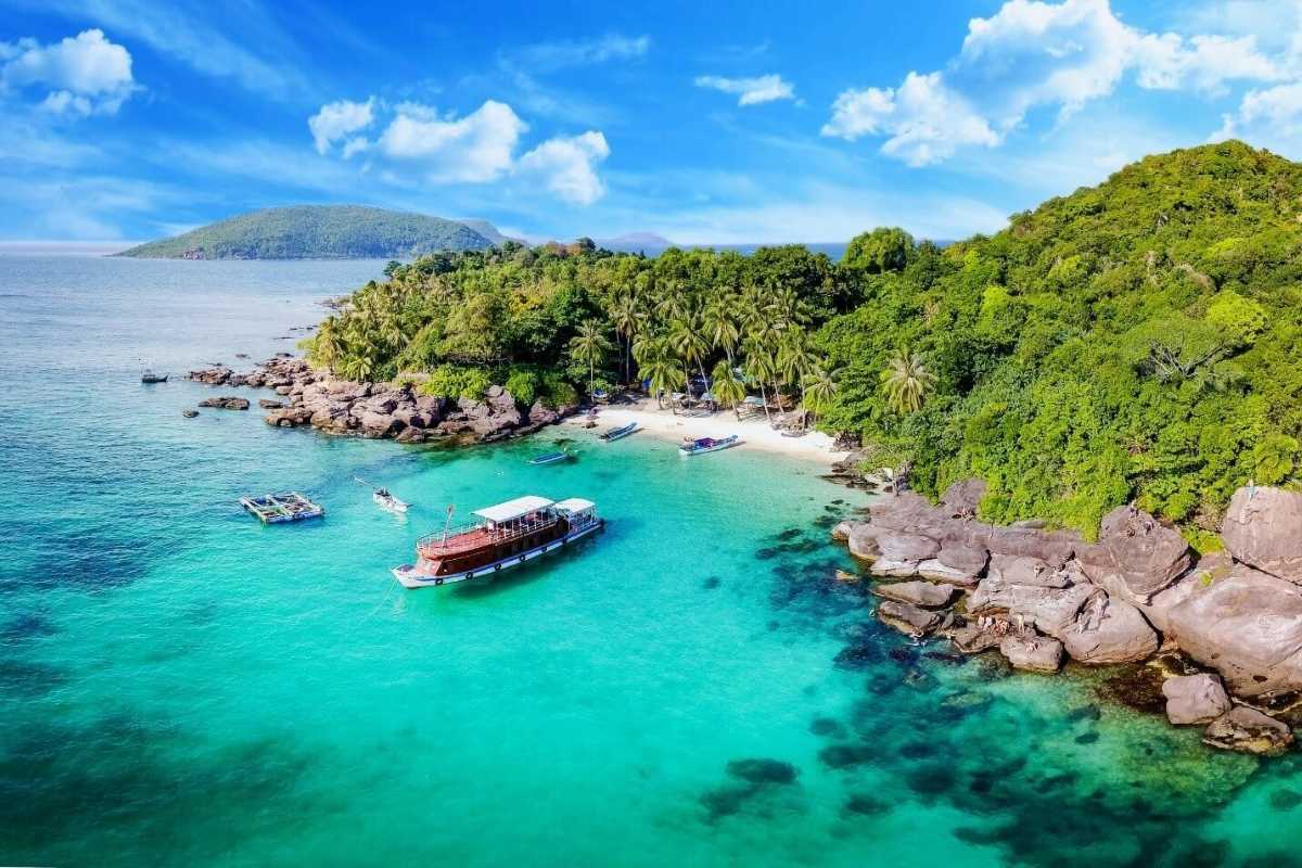 Aerial view of Hon Buom Island with turquoise waters and sandy beach in Phu Quoc.