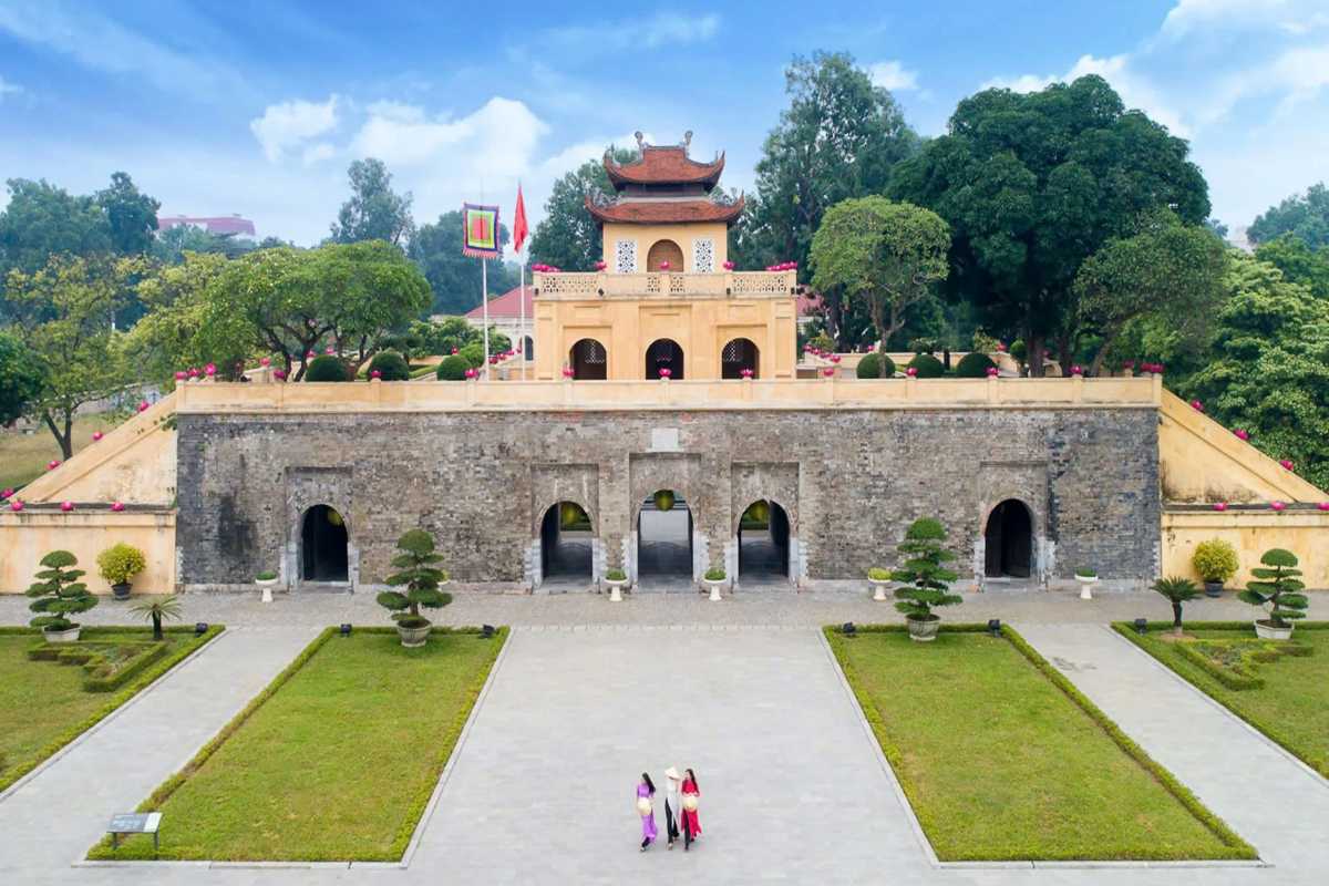 Imperial Citadel Tower at Dusk Tower of the Imperial Citadel of Thang Long at dusk
