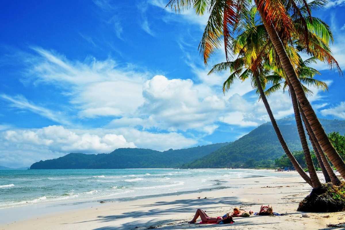 Long Beach (Bãi Dài) Phu Quoc - Quiet Beach Scene A peaceful scene of Long Beach Phu Quoc with clear blue skies