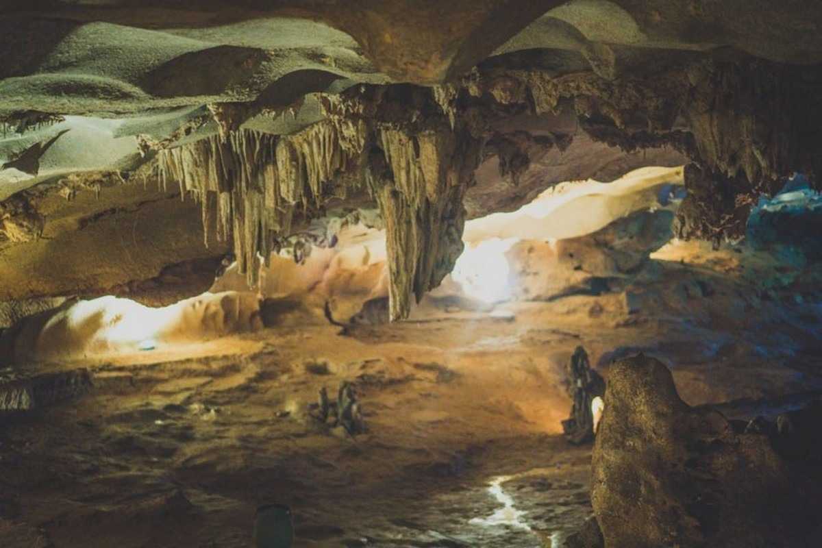 Me Cung Cave Halong Bay natural cave interior Interior of Me Cung Cave Halong Bay features intricate natural rock formations and pathways