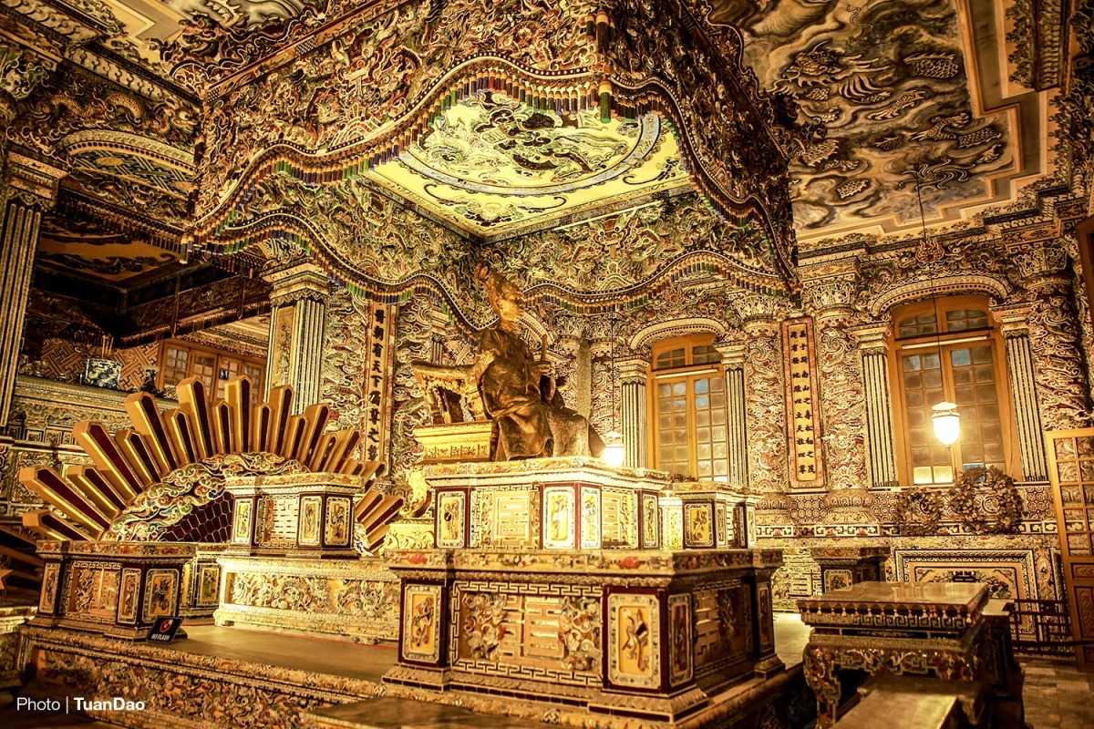 Mosaic interior of Thien Dinh Palace Elaborate mosaic and ceiling artwork inside Thien Dinh Palace at Khai Dinh Tomb in Hue