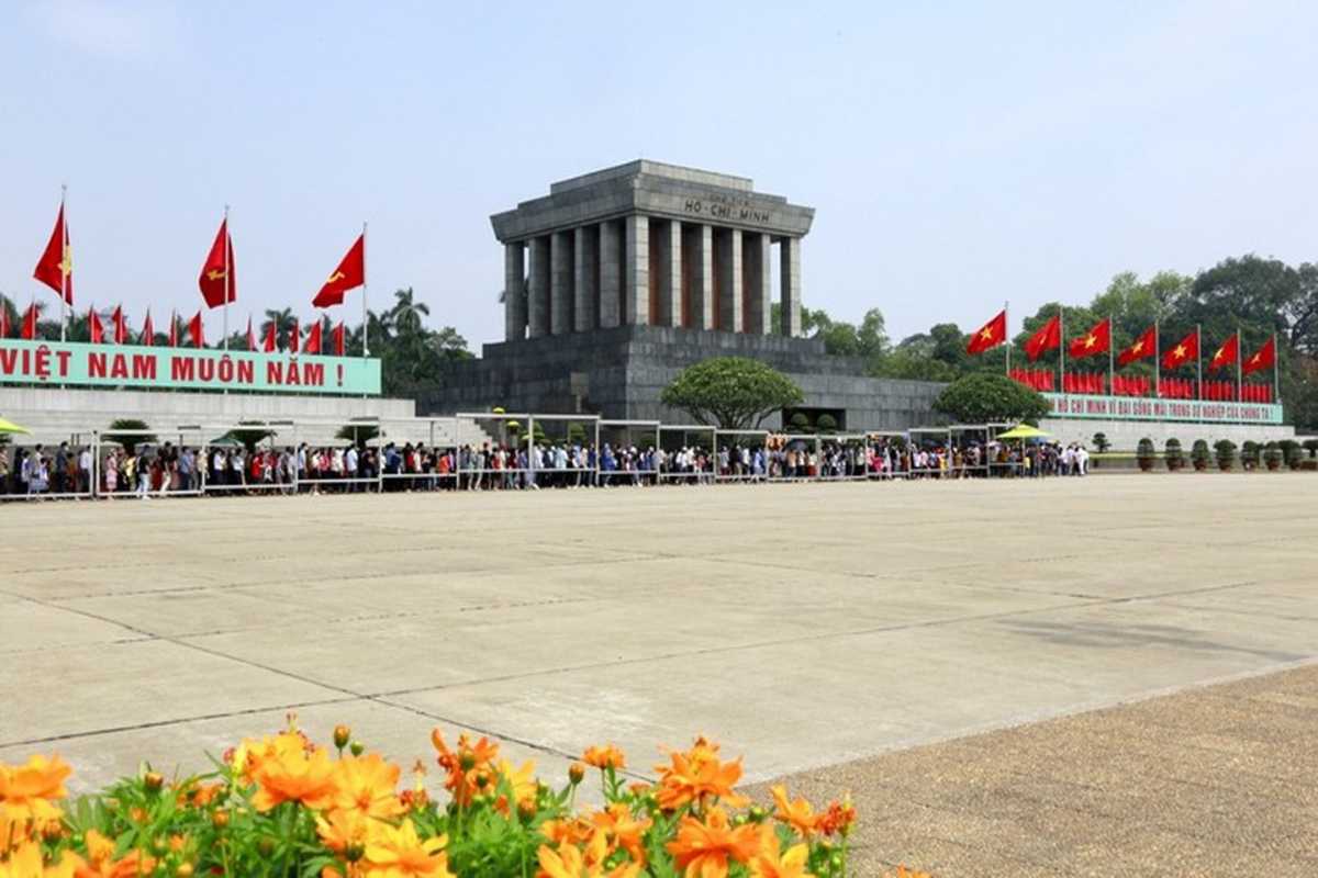 Vietnamese Officials Visiting Ho Chi Minh Mausoleum Vietnamese government officials paying respects at the mausoleum