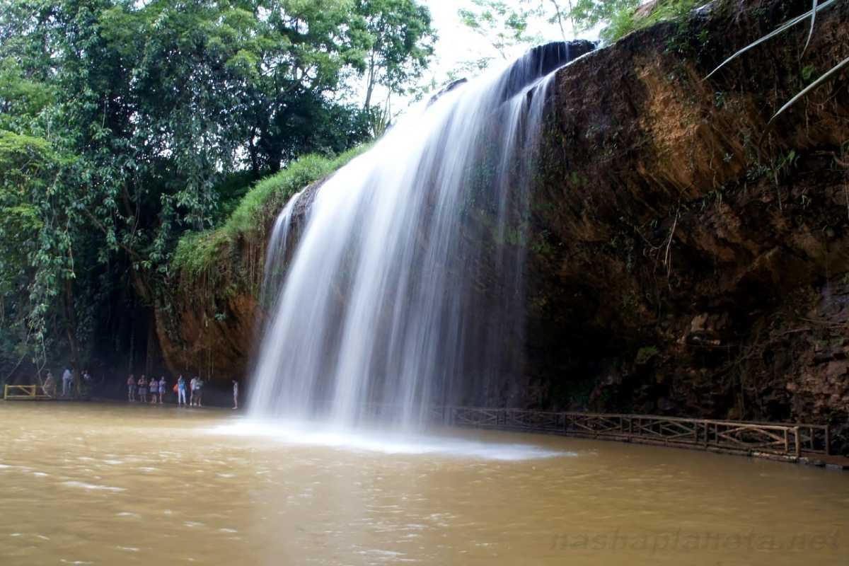 Prenn Waterfall Da Lat waterfall with visitors Prenn Waterfall Da Lat with visitors enjoying the waterfall and walking paths along the water’s edge.