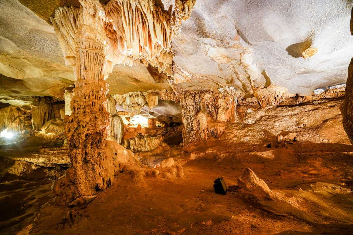 Underground Lake Inside Thien Canh Son Cave Serene underground lake reflecting cave formations in Thien Canh Son Cave, Quang Ninh