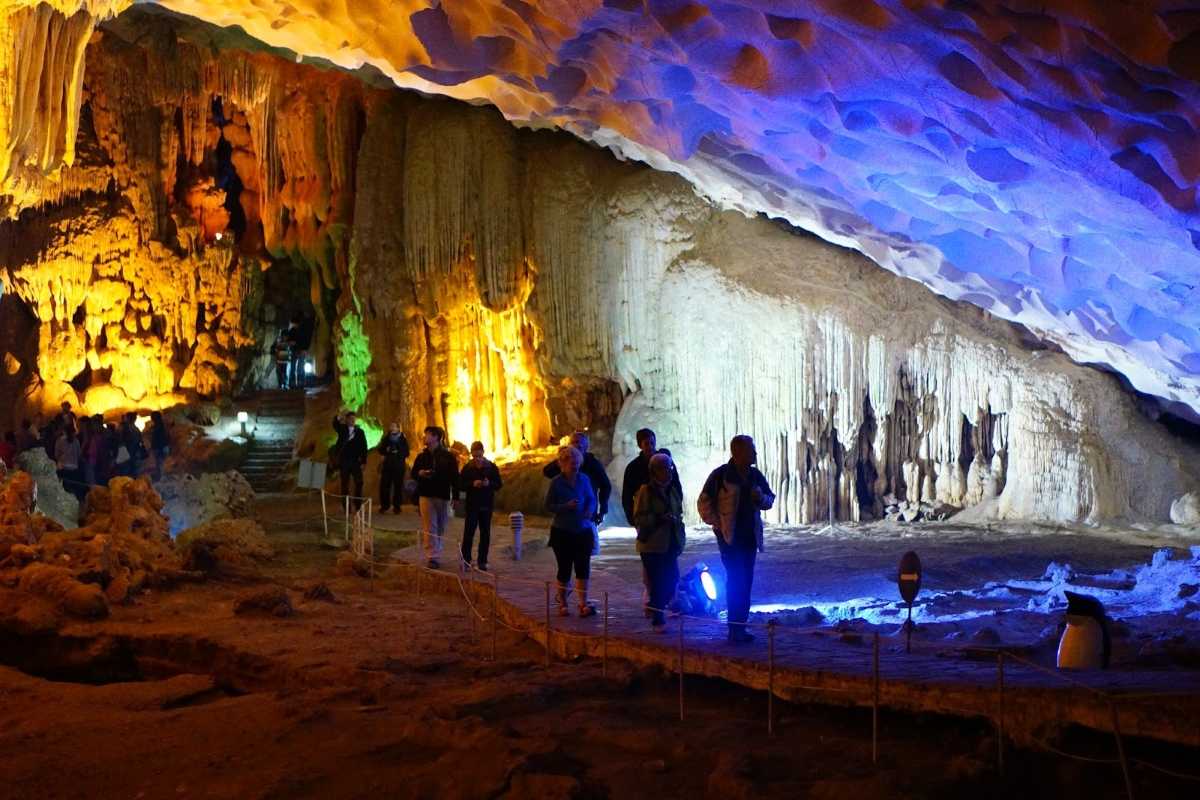 Thien Cung Cave Halong Bay stalactite and stalagmite view Thien Cung Cave Halong Bay presents stunning stalactite and stalagmite formations creating a natural masterpiece