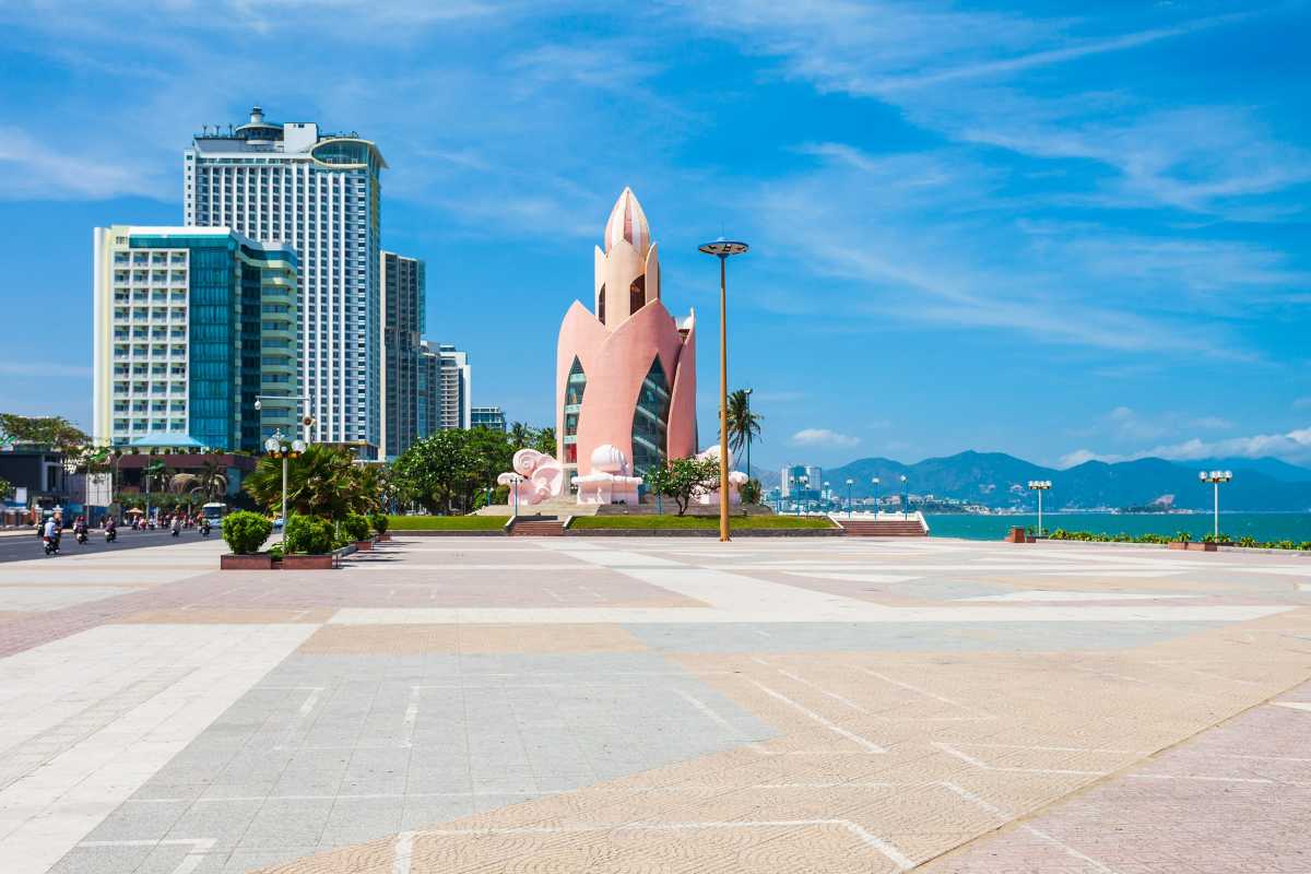 Tram Huong Tower and 2/4 Square Wide-angle shot showing Tram Huong Tower and the large public space of 2/4 Square