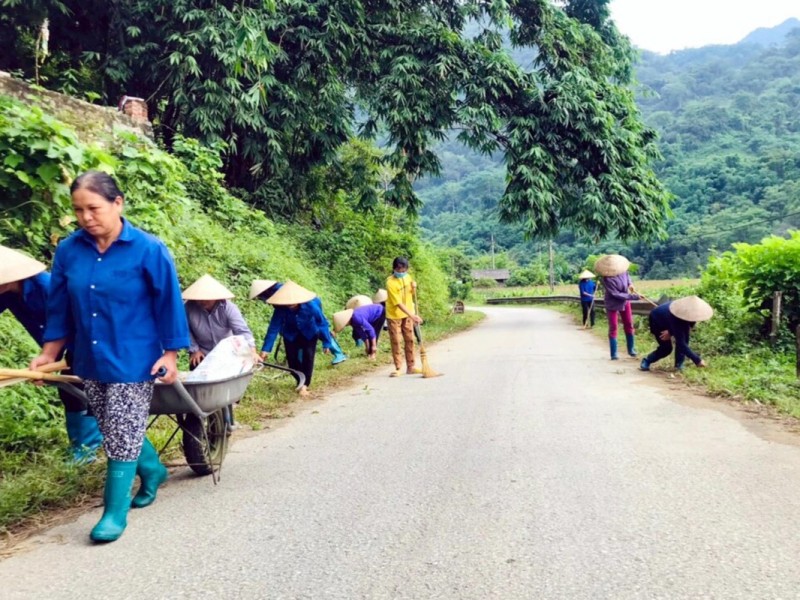 Local community engaging in tourism efforts in Bac Kan