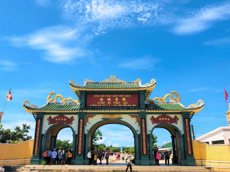 Entrance gate of Quan Am Phat Dai Temple in Bac Lieu