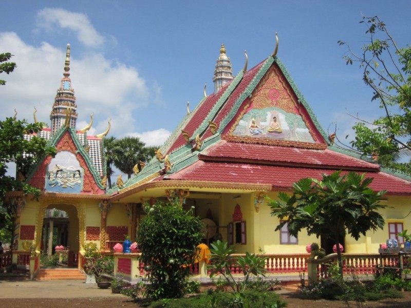 Soc Lon Khmer Pagodas in Binh Phuoc, showcasing Khmer architecture and heritage.