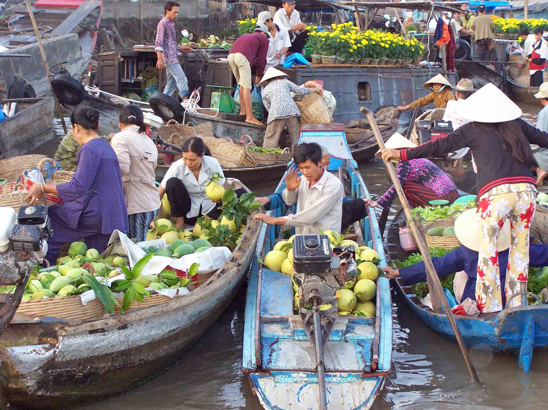Cai Be Floating Market – Ben Tre – Cho Lach